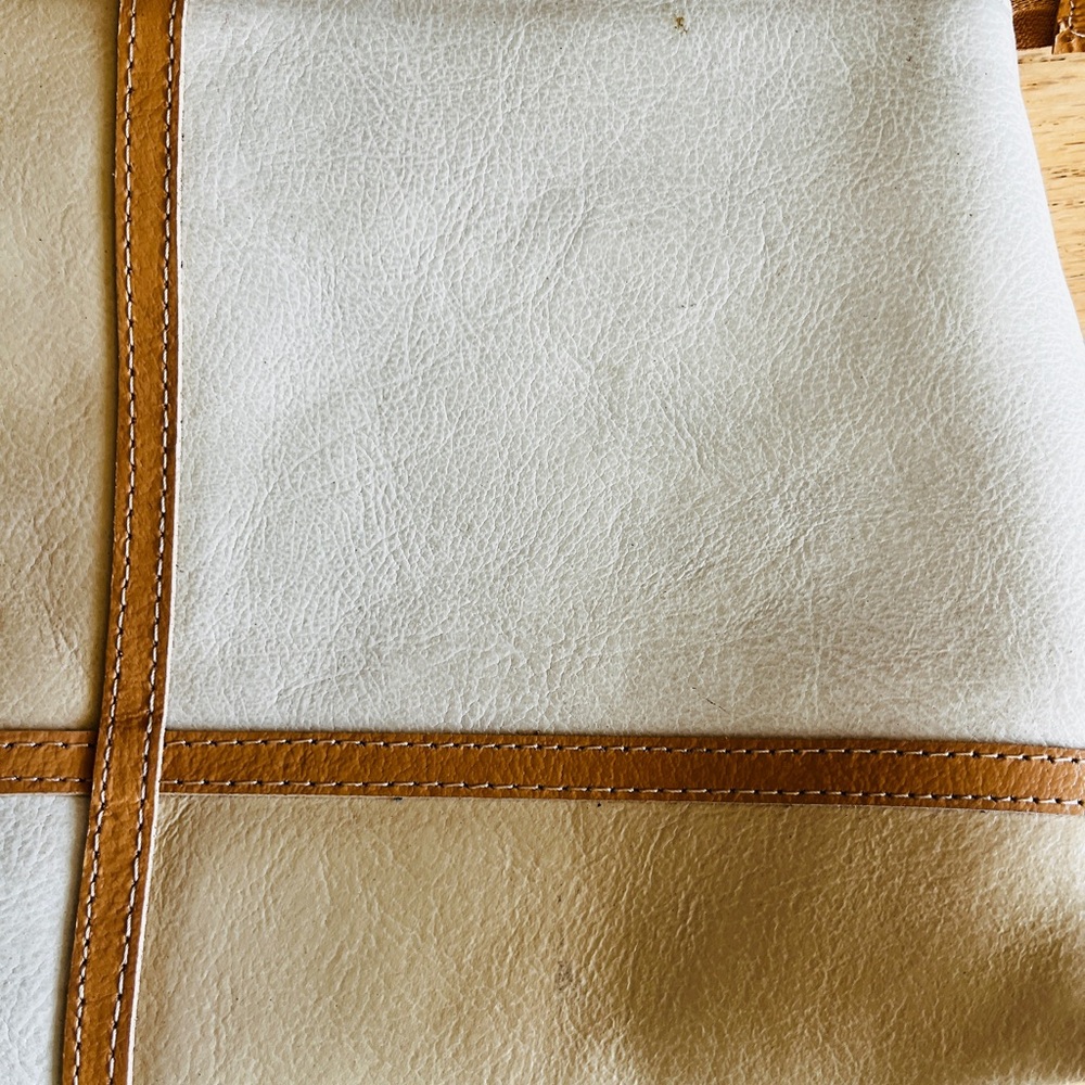 Chabeli leather purse Two-Tone beige caramel and ivory cream - Picture 3 of 10